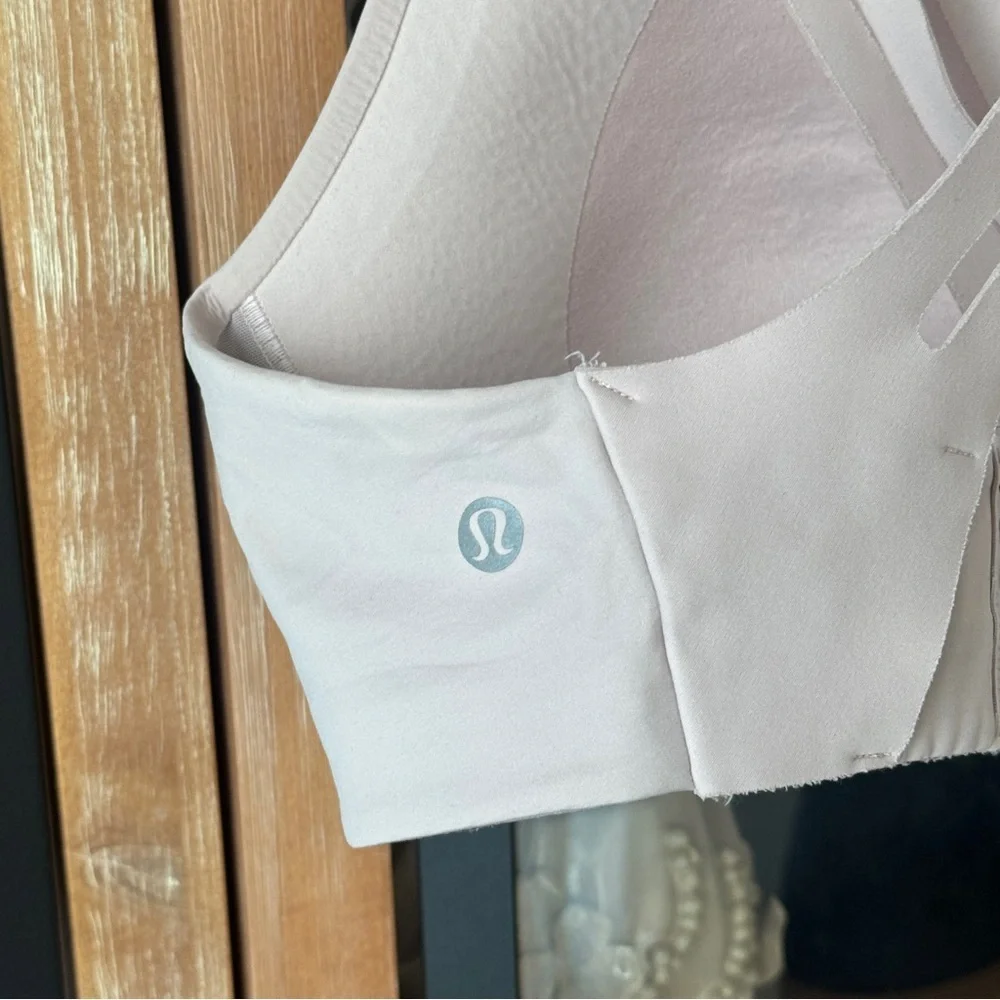 lululemon athletica size 36d